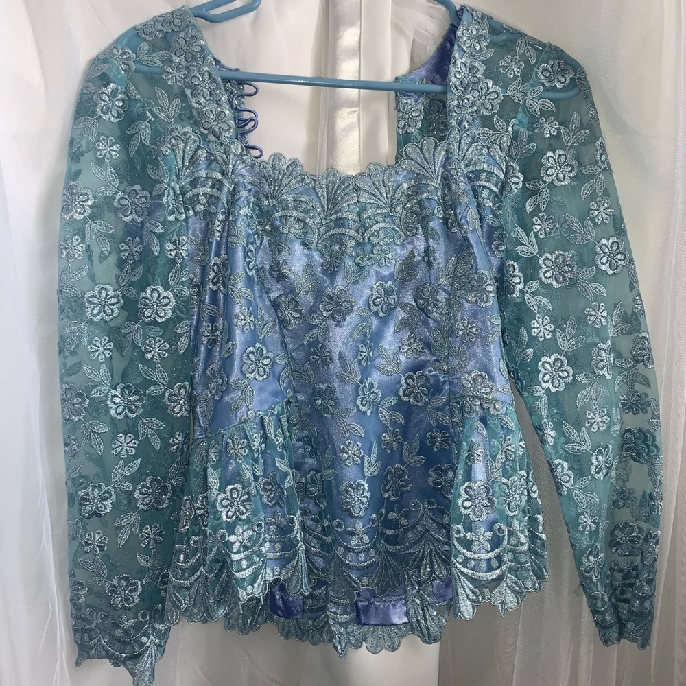Gorgeous Princess Style top